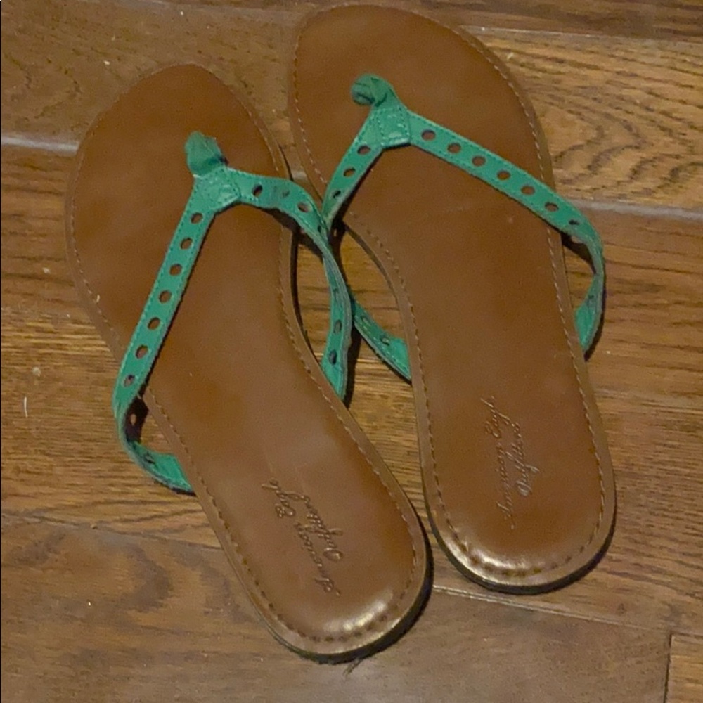 American Eagle Flip Flops